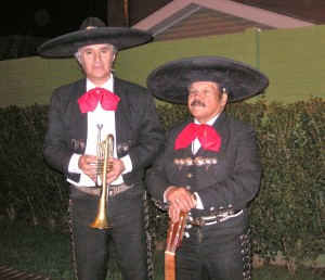 RENE MARTINEZ prestadores de Servicio tecnico en Chile en Santiago |  charros precios juarez mariachis santiago, buena y alegre musica ranchera