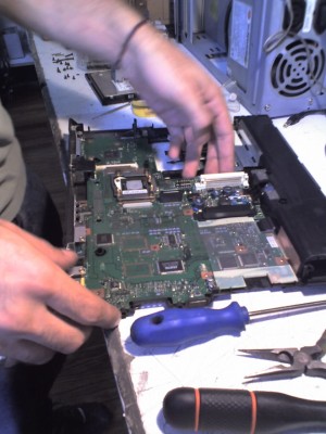 alexis prestadores de Servicio tecnico en Chile en Santiago |  reparacion de computadores y notebook a domicilio, soporte tecnico  en terreno y laboratorio
