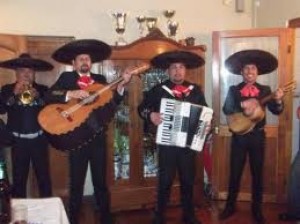 Mariachis Chile Mexico prestadores de Servicio tecnico en Chile en Las Condes |  13 de Mayo d&iacute;a de la madre, sorprendela con Mariachis!!, fono mariachis 027279788