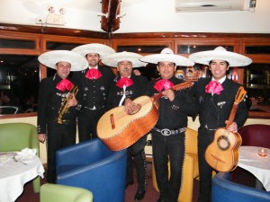 Mariachis Chile Mexico prestadores de Servicio tecnico en Chile en Santiago |  Mariachis Chile M&eacute;xico le canta a las madres este 13 de mayo., Mariachis a domicilio 027279788