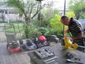  prestadores de Servicio tecnico en Chile en La Florida |  Servicio t&eacute;cnico cortadoras de pasto, motobombas, generadores., Reparaci&oacute;n de m&aacute;quinas cortadoras de pasto en La Florida.