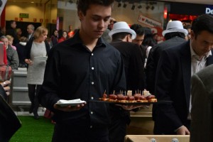 mariel prestadores de Servicio tecnico en Chile en Las Condes |  Servicio de garzones contratalos aqu&iacute; 9-1570121,garzoneria eventos, Garzones, coperos, barman, todas las comunas de santiago metropolitana