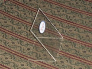 Jorge Castillo A. prestadores de Servicio tecnico en Chile en Santiago |  ACRILICOS PORTAFOLLETOS, DISPLAYS ACRILICOS, Soporte Zapatillas para Panel Ranurado