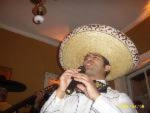 Rene Martinez prestadores de Servicio tecnico en Chile en Santiago |  mariachis para celebrar 10 y 11 de mayo., lindas canciones mexicanas escogidas.