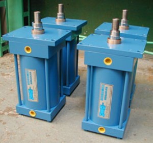 Alejandro Mora prestadores de Servicio tecnico en Chile en Santiago |  CILINDROS HIDRAULICOS (Fabricaci&ograve;n y reparaci&ograve;n), planta de durocromado