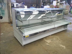 Cristian Rivas prestadores de Servicio tecnico en Chile en Quinta Normal |  Meson Pastelero Vidrio Curvo, Nuevos 1 a&ntilde;o garantia (todas las medidas).